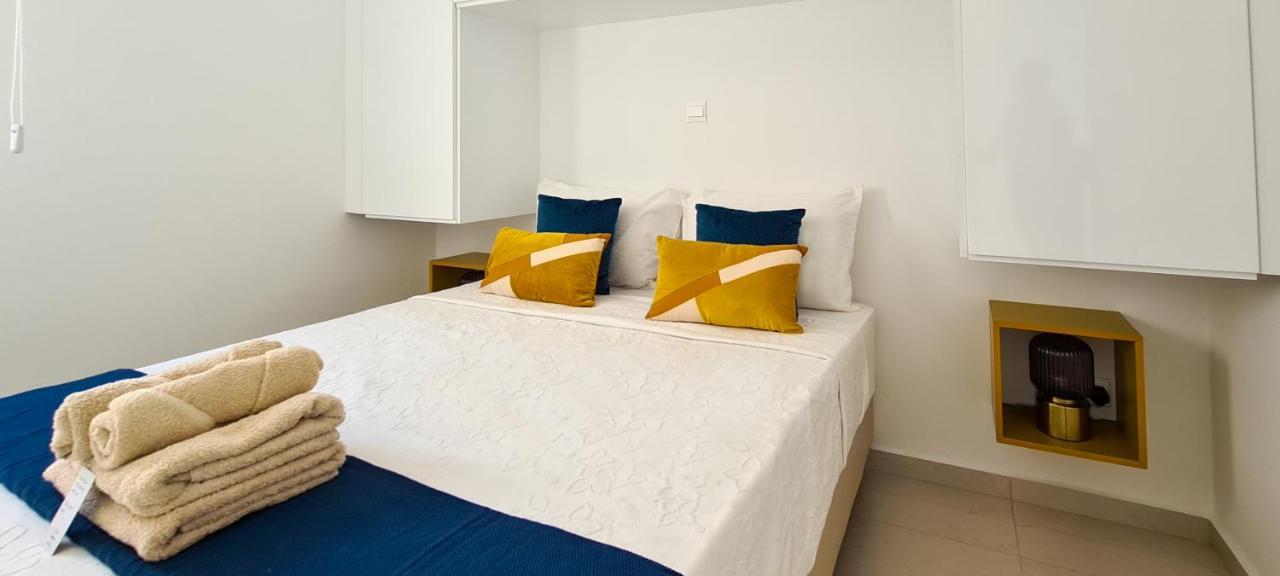 Phaedrus Living: Seaview Gold Flat Lighthouse 48 Apartment Paphos Exterior photo