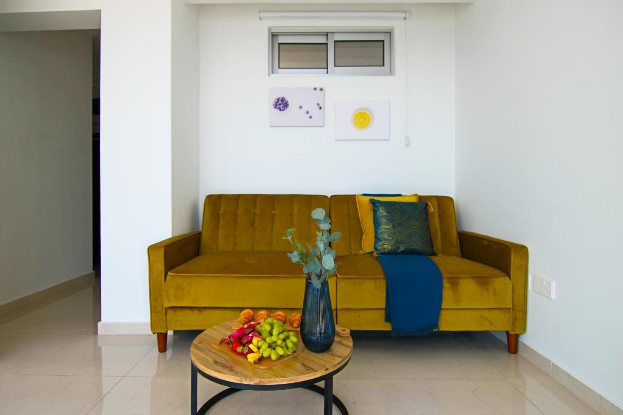 Phaedrus Living: Seaview Gold Flat Lighthouse 48 Apartment Paphos Exterior photo